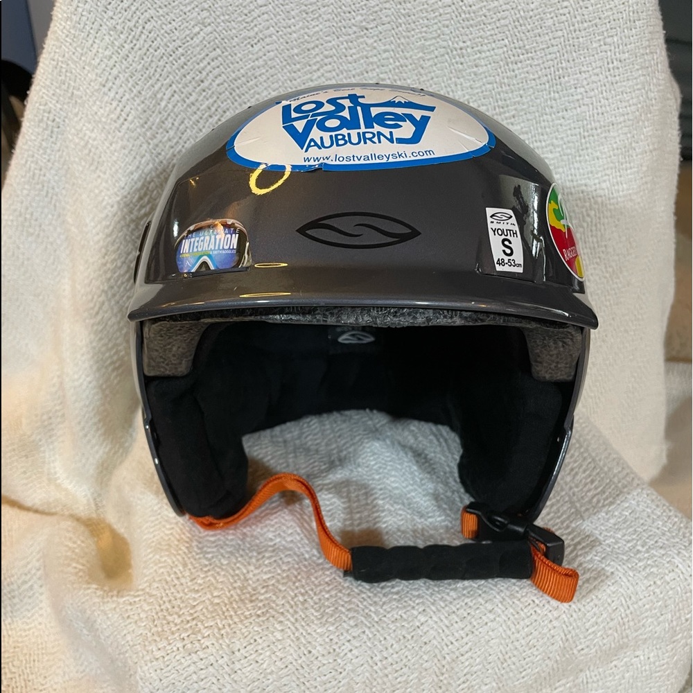 Smith youth ski helmet size small (48-53 cm)